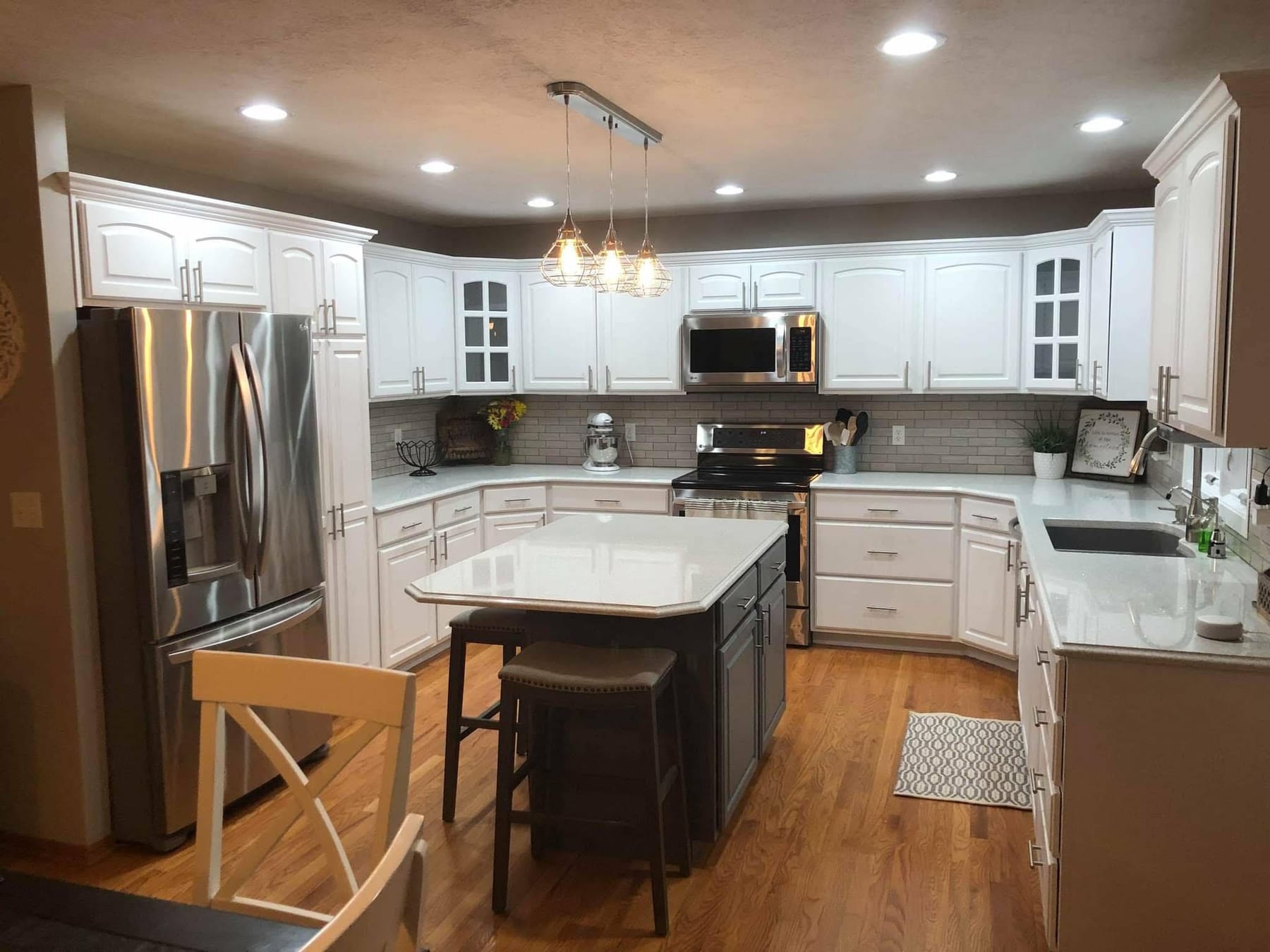 Gabinetes de cocina renovados · Beatrice